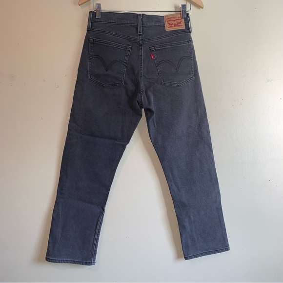 Levi Wedgie Straight Denim Jean Size 28 - Picture 11 of 12